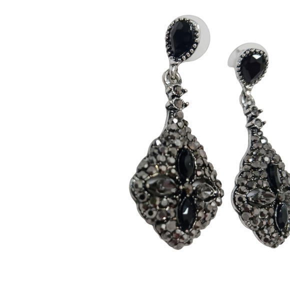 Luxury style Fleur Black Diamonds Simulated Chandelier Pierced Dangle Earrings - Picture 3 of 8